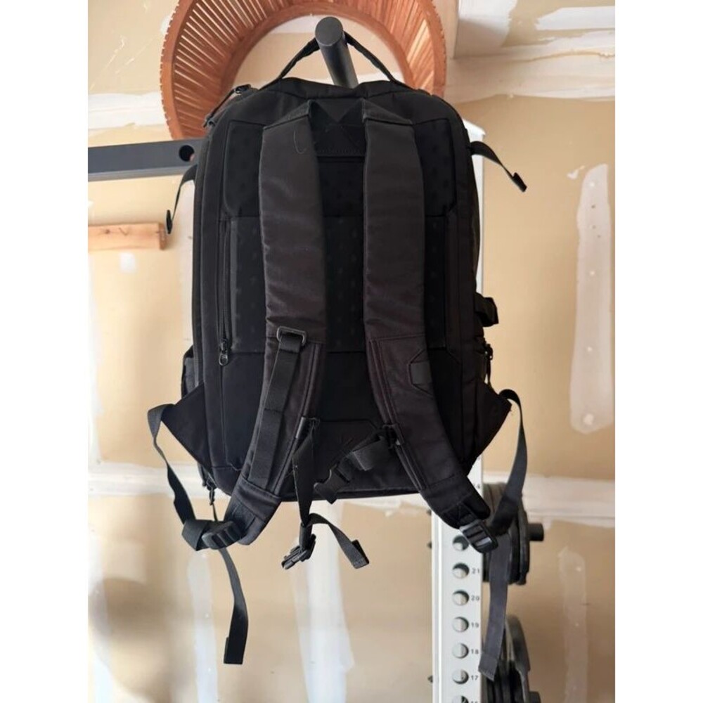 Tropicfeel Nest 1.0 Expandable Travel Backpack Black - Picture 2 of 5